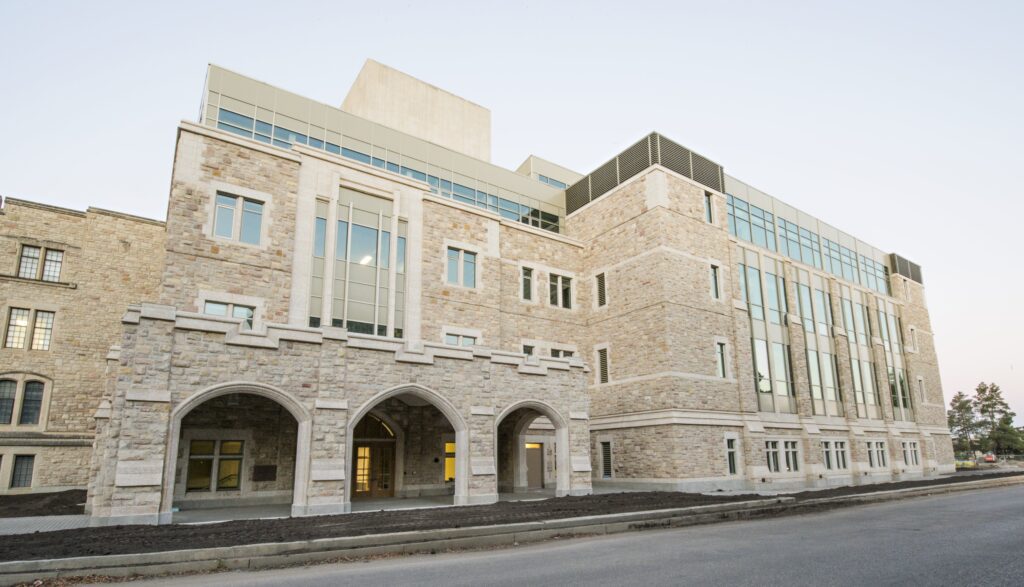 University of Saskatchewan Academic Health Sciences Building D Wing Addition