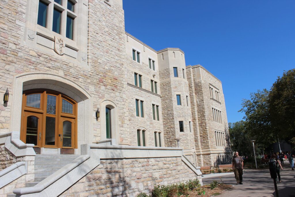 University of Saskatchewan Academic Health Sciences Building – A&C Wing Renovation